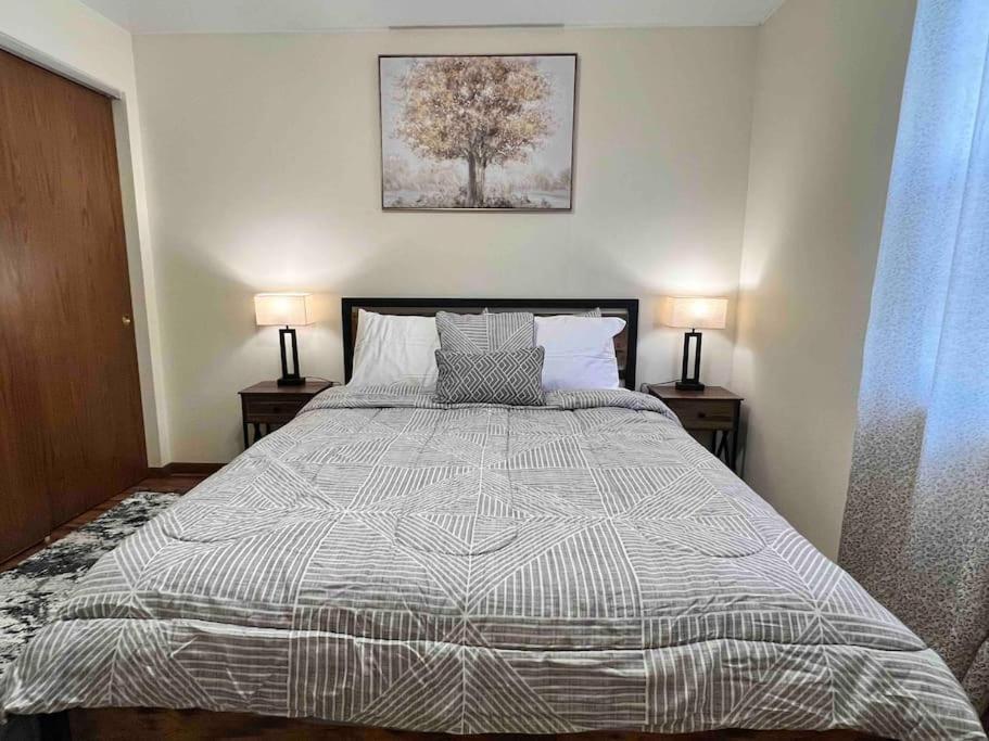 Beautiful 2Br Apartment. Black-Out Curtains พีโอเรีย ภายนอก รูปภาพ